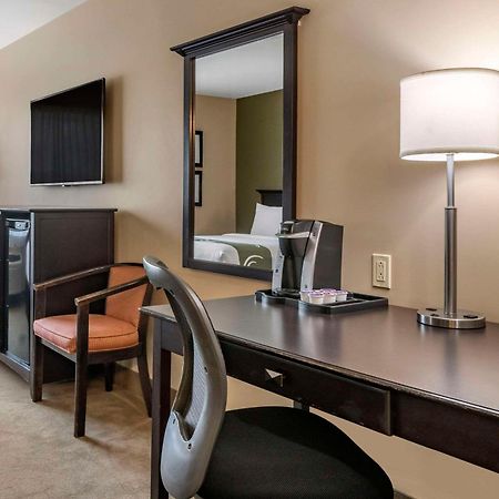 רוטסאיי Quality Inn & Suites Quispamsis מראה חיצוני תמונה