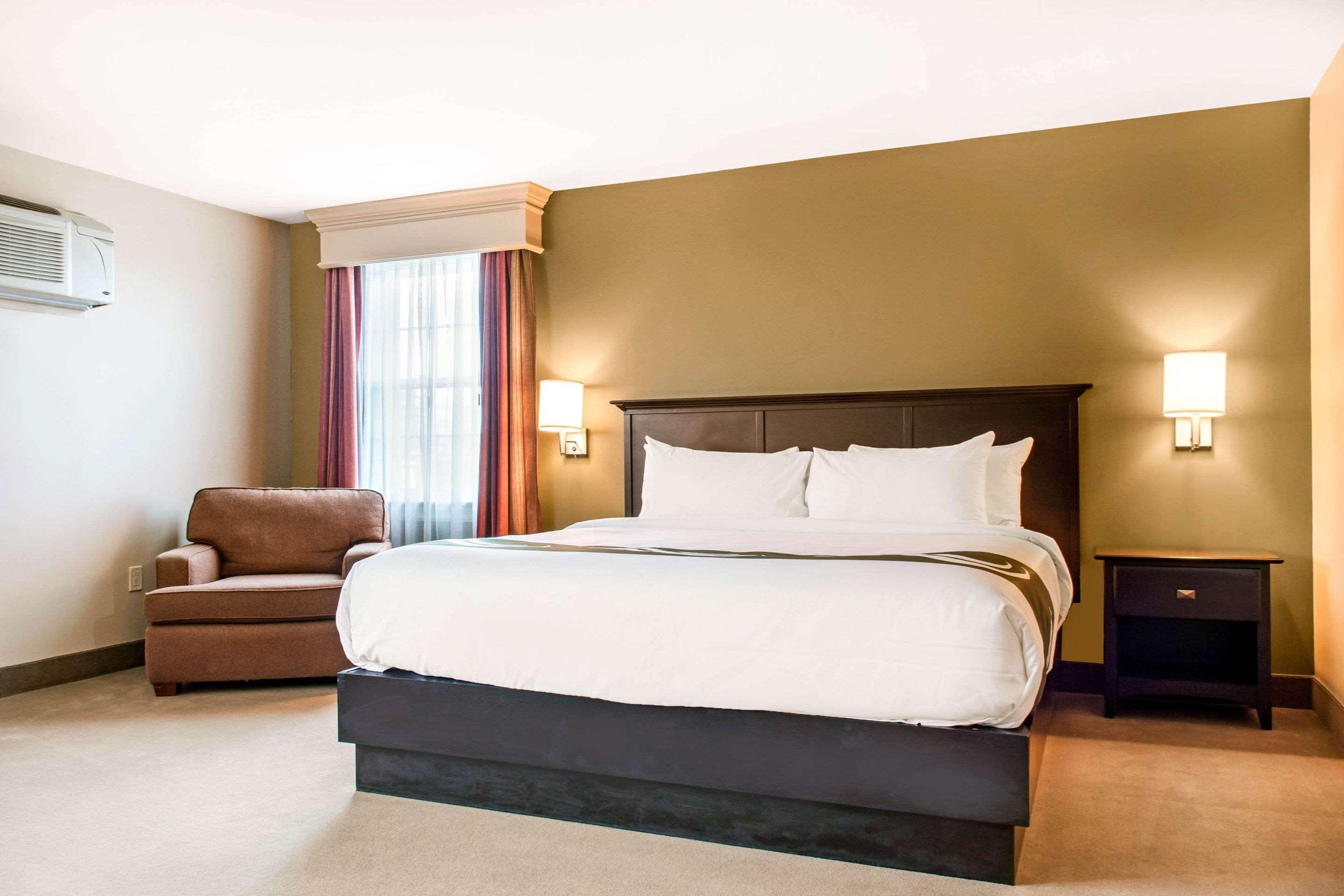 רוטסאיי Quality Inn & Suites Quispamsis מראה חיצוני תמונה