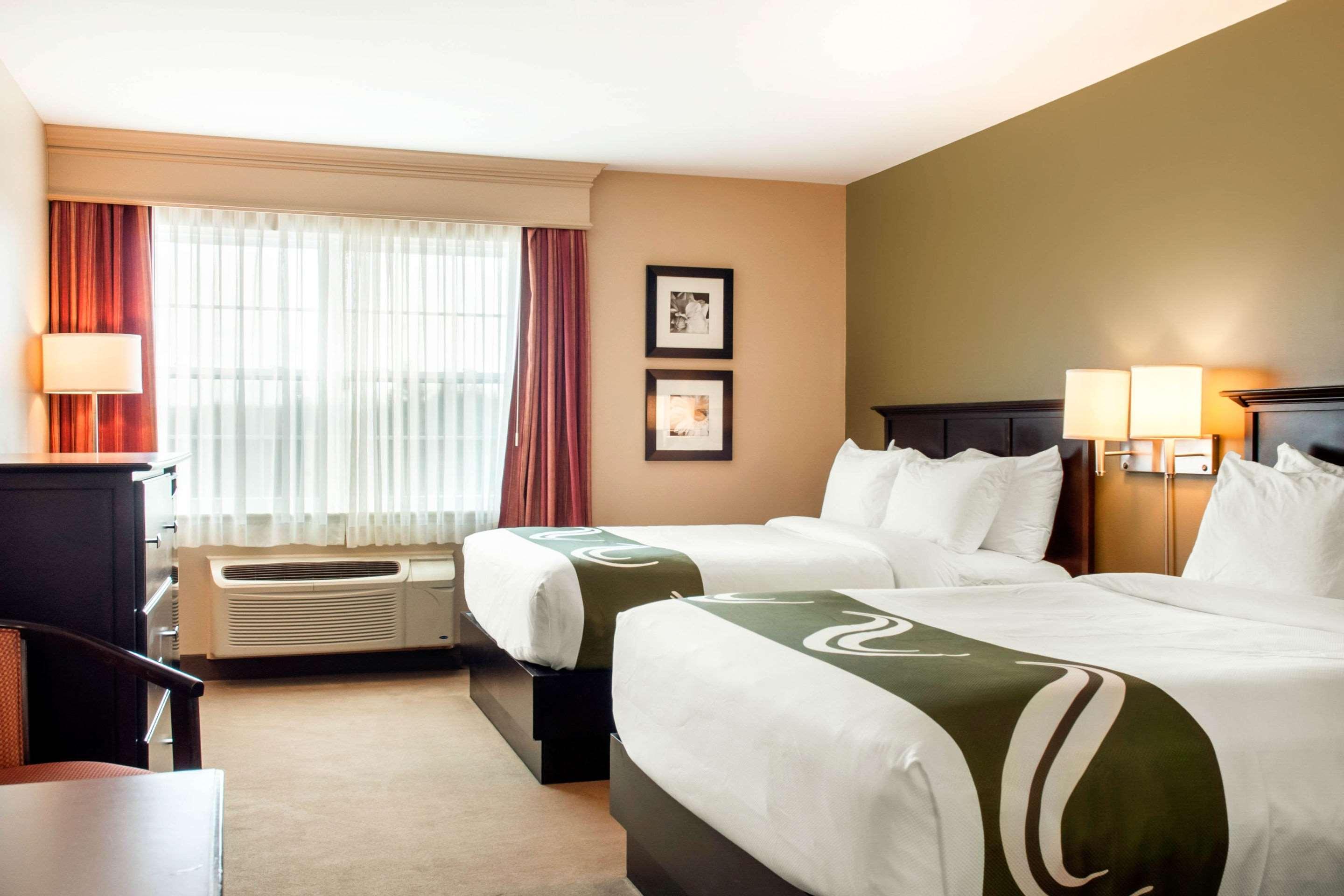 רוטסאיי Quality Inn & Suites Quispamsis מראה חיצוני תמונה