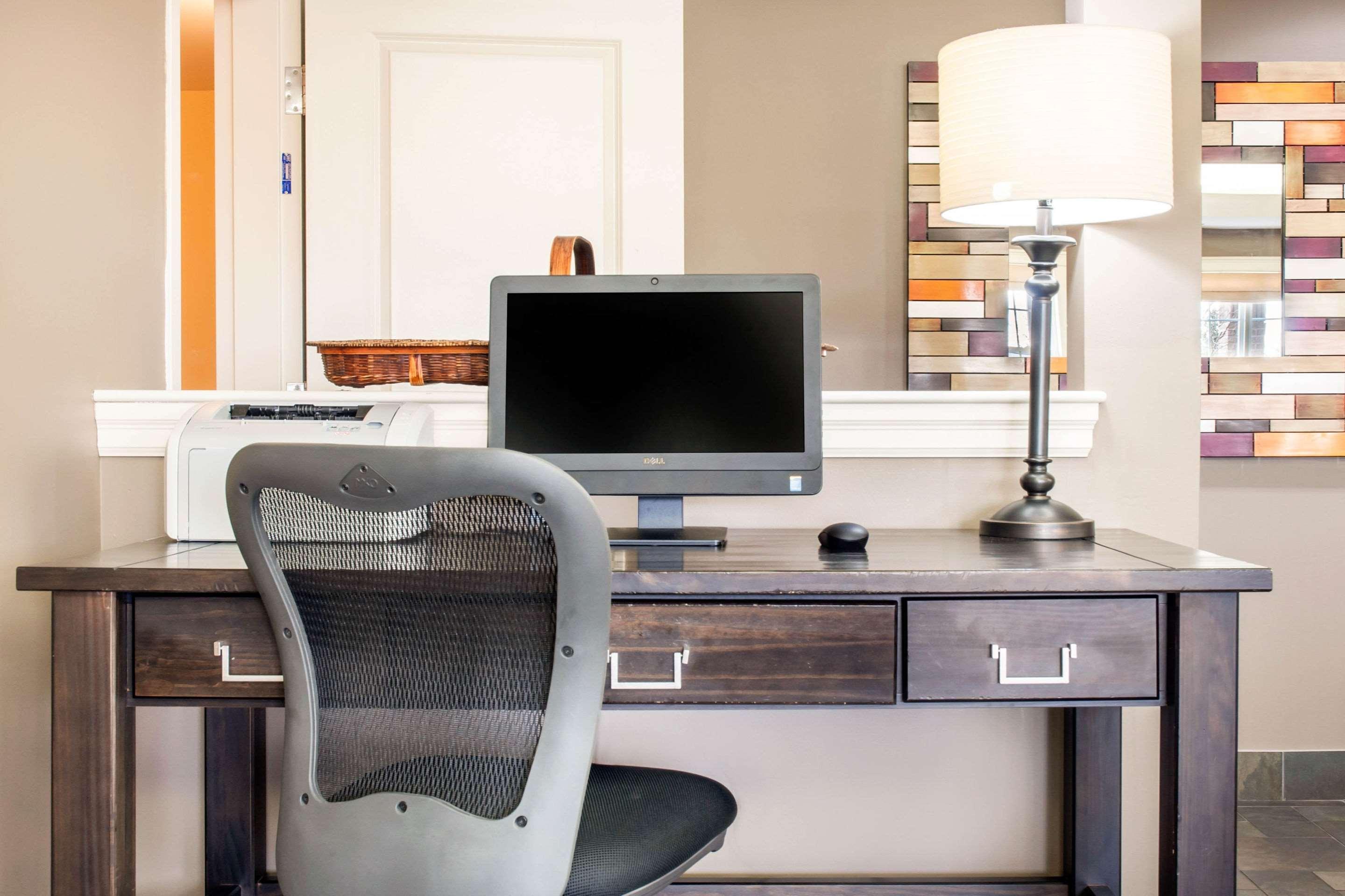 רוטסאיי Quality Inn & Suites Quispamsis מראה חיצוני תמונה