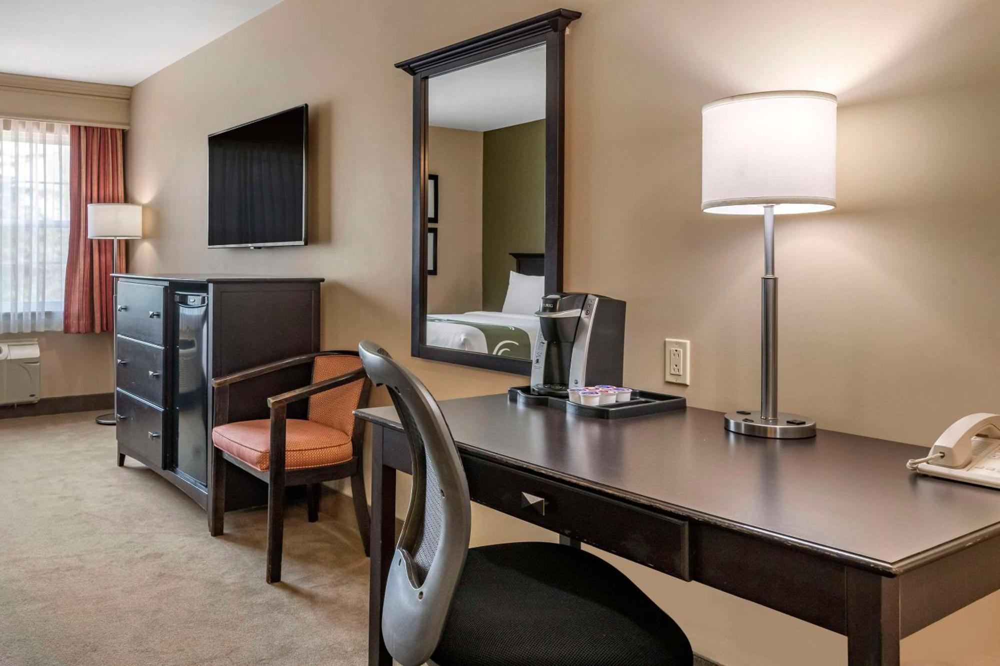 רוטסאיי Quality Inn & Suites Quispamsis מראה חיצוני תמונה