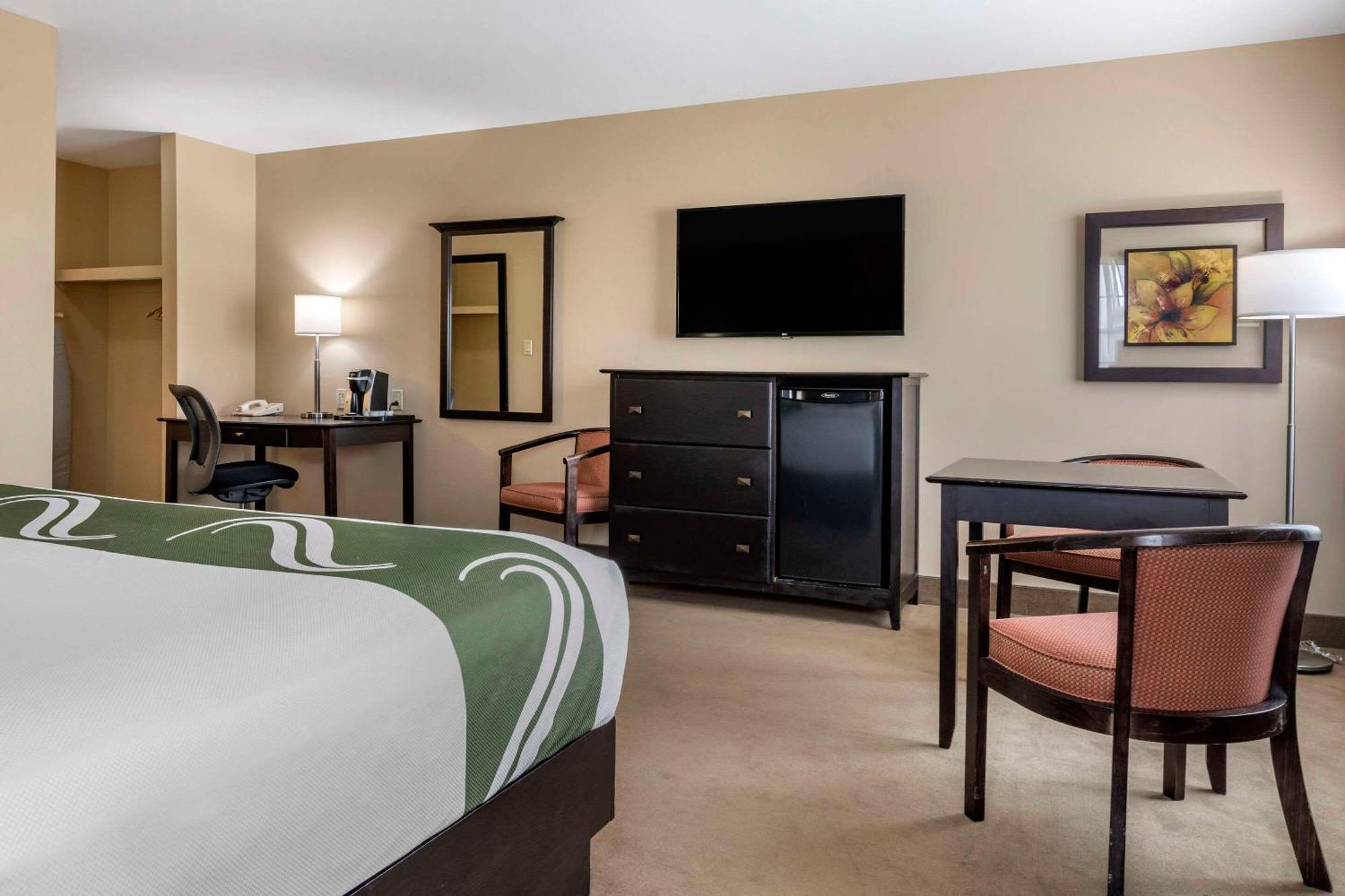 רוטסאיי Quality Inn & Suites Quispamsis מראה חיצוני תמונה