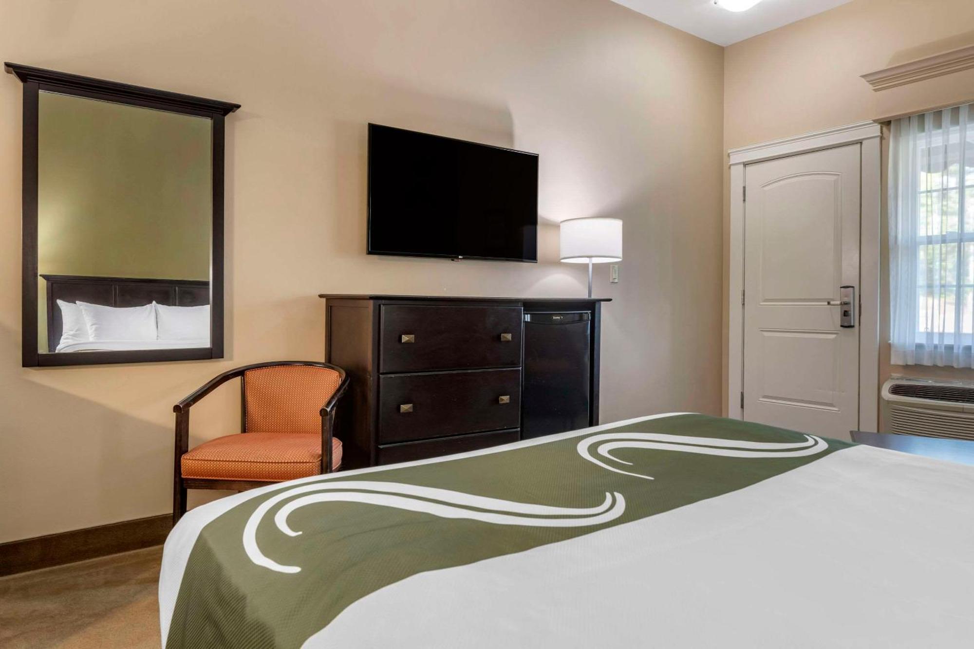 רוטסאיי Quality Inn & Suites Quispamsis מראה חיצוני תמונה