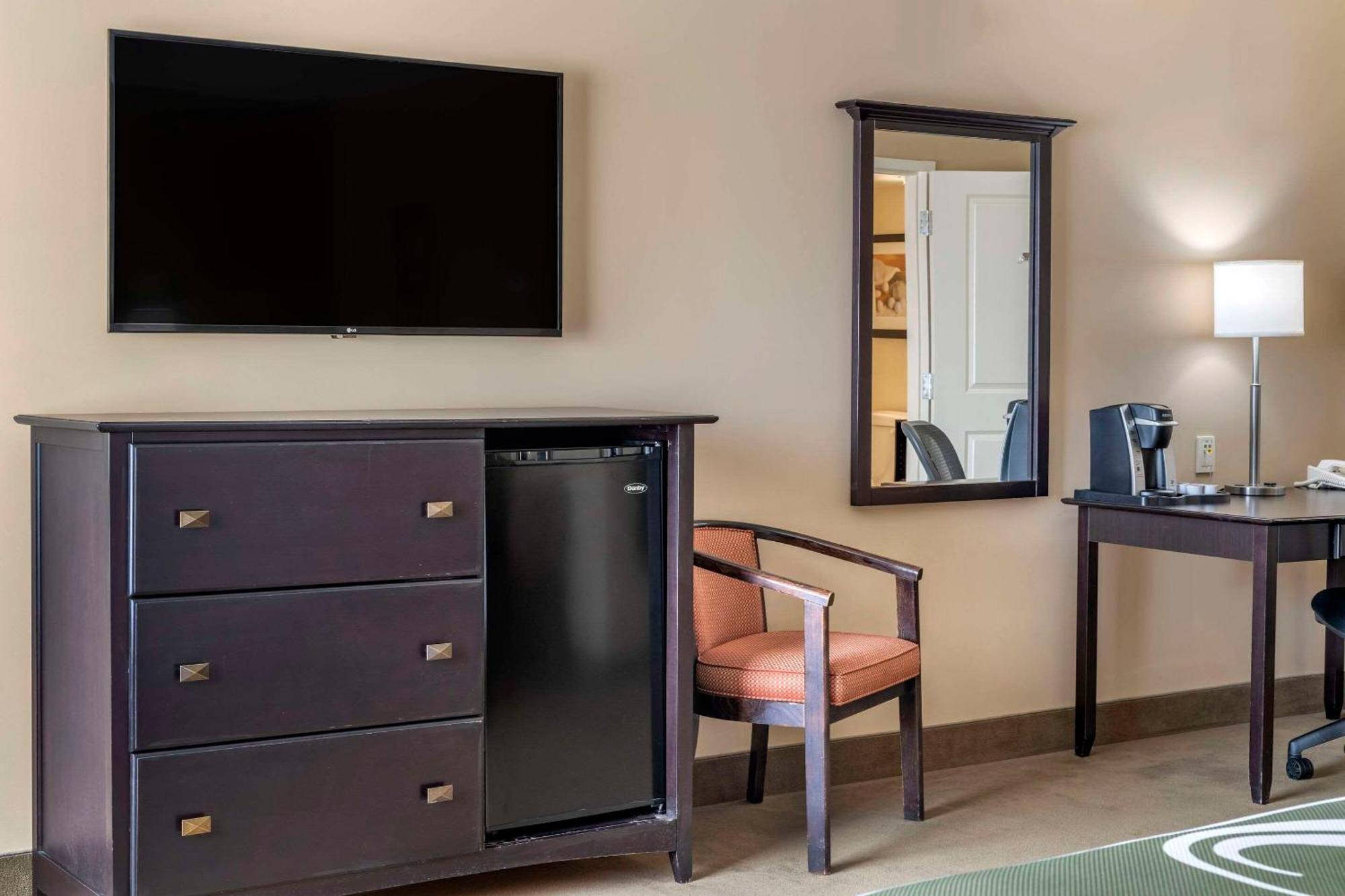 רוטסאיי Quality Inn & Suites Quispamsis מראה חיצוני תמונה