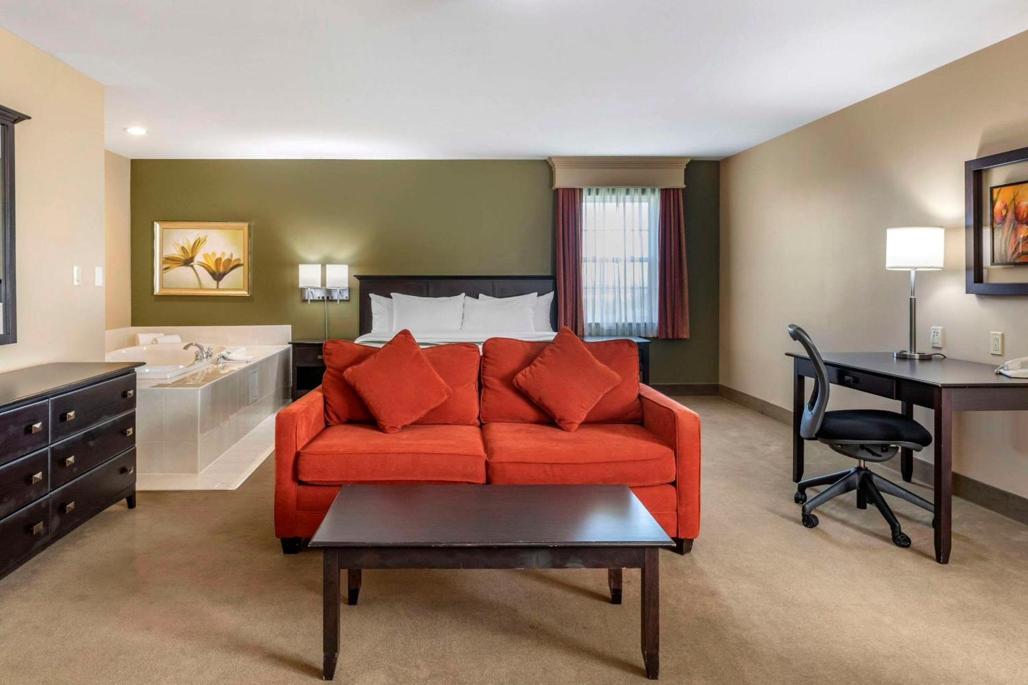 רוטסאיי Quality Inn & Suites Quispamsis מראה חיצוני תמונה