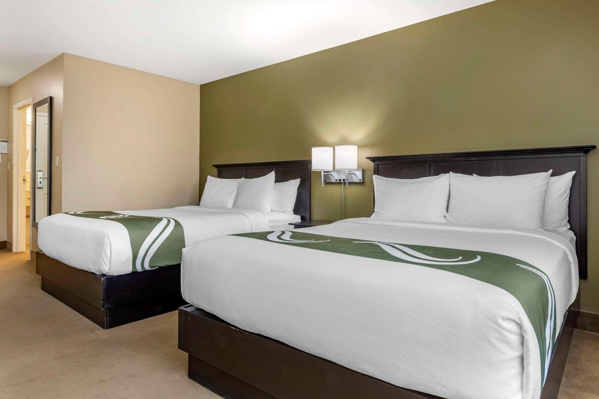 רוטסאיי Quality Inn & Suites Quispamsis מראה חיצוני תמונה